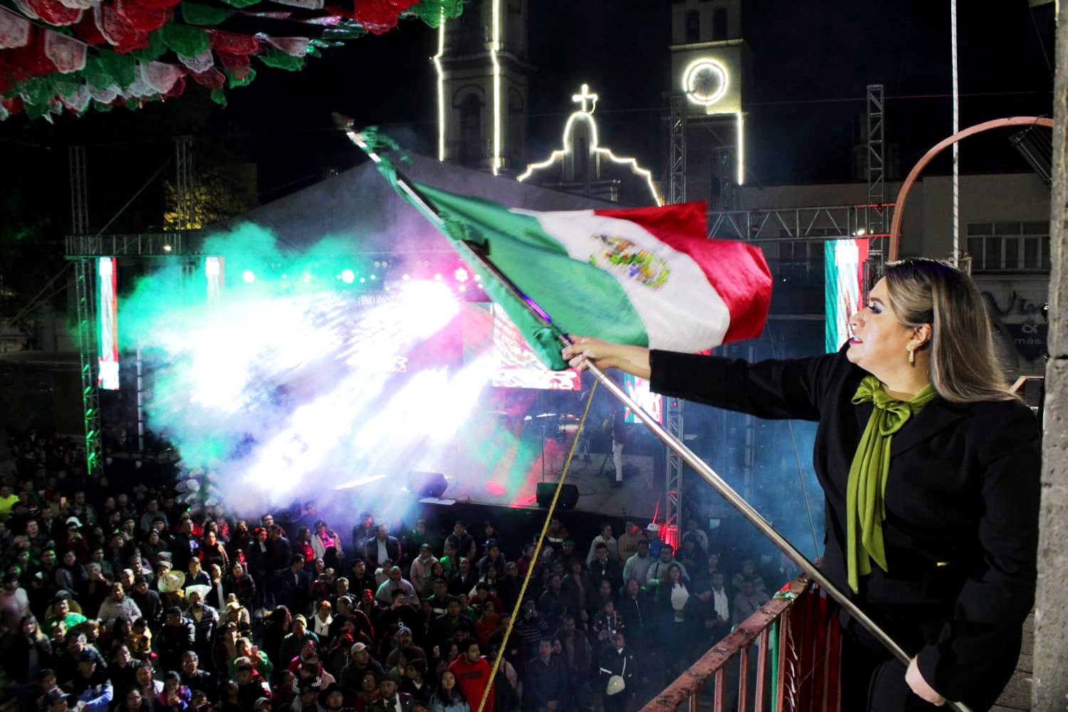 Prevalece respeto y civilidad en festejos patrios en Chiautempan
